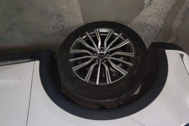 Used JETOUR X70 PLUS 2023 1.5T DCT Brave PLUS 7-Seater Exterior 4