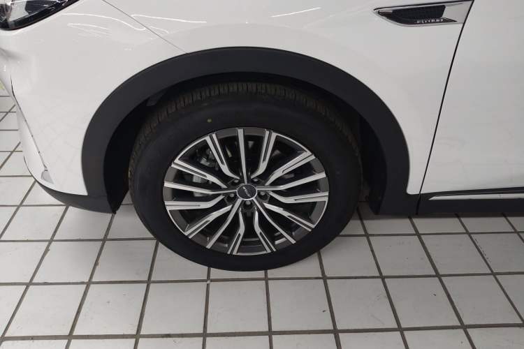 Used JETOUR X70 PLUS 2023 1.6T DCT Stronger 5-Seater Exterior 4