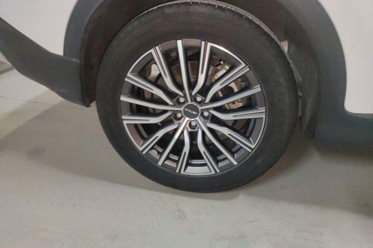 Used JETOUR X70 PLUS 2023 1.5T DCT Brave PLUS 7-Seater Exterior 5