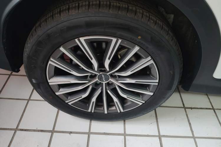 Used JETOUR X70 PLUS 2023 1.6T DCT Stronger 5-Seater Exterior 5