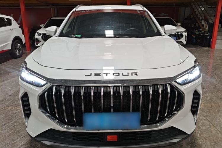 Used JETOUR X70 PLUS 2023 1.5T DCT Brave PLUS 7-Seater Front