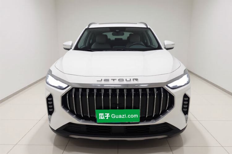 Used JETOUR X70 PLUS 2023 1.5T DCT Brave PLUS 7-Seater Front