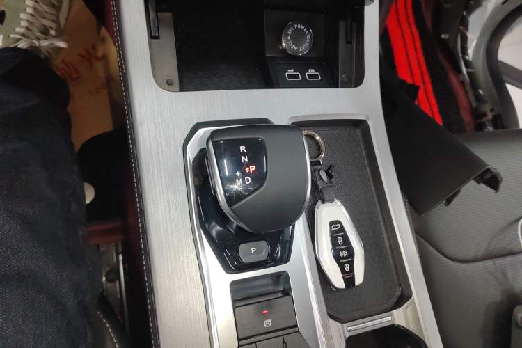 Used JETOUR X70 PLUS 2023 1.5T DCT Ziqiang PRO 5-Seater Gear Lever