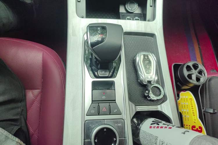 Used JETOUR X70 PLUS 2023 1.6T DCT Stronger 5-Seater Gear Lever