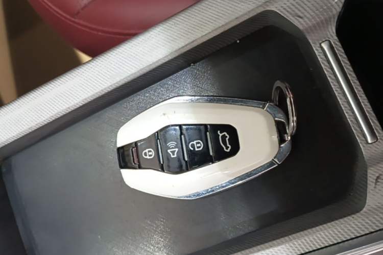 Used JETOUR X70 PLUS 2023 1.5T DCT Brave PLUS 7-Seater Interior 1