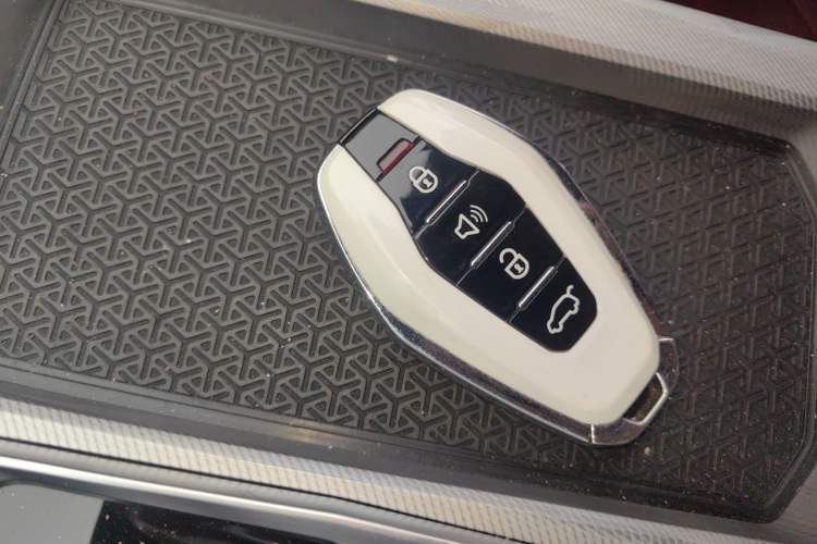 Used JETOUR X70 PLUS 2023 1.6T DCT Stronger 5-Seater Interior 1