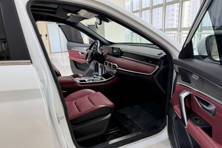 Used JETOUR X70 PLUS 2023 1.5T DCT Ziqiang PRO+ 5-Seater Interior 10