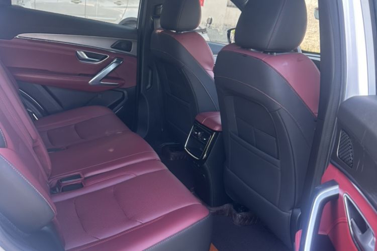 Used JETOUR X70 PLUS 2023 1.5T DCT Ziqiang PRO 5-Seater Interior 3