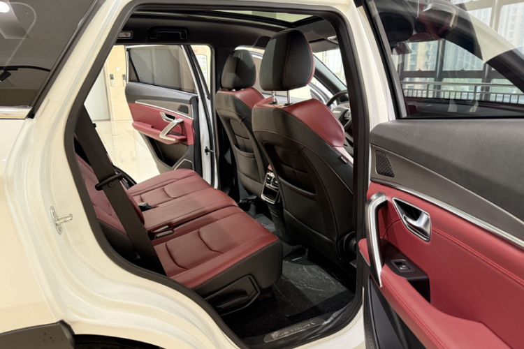 Used JETOUR X70 PLUS 2023 1.5T DCT Ziqiang PRO+ 5-Seater Interior 8