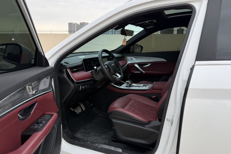 Used JETOUR X70 PLUS 2023 1.5T DCT Brave PLUS 5-Seater Interior 9