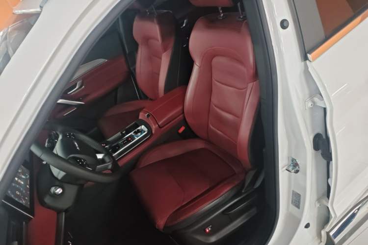 Used JETOUR X70 PLUS 2023 1.5T DCT Ziqiang PRO 5-Seater Left Front Seat