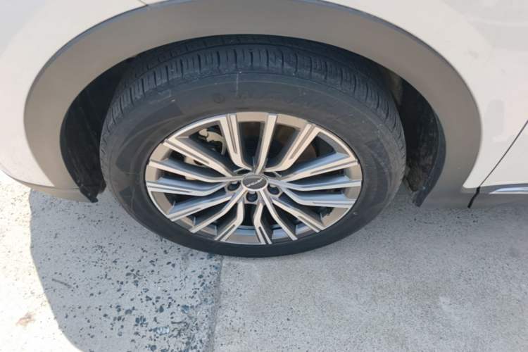 Used JETOUR X70 PLUS 2023 1.5T DCT Ziqiang PRO+ 5-Seater Left Front Wheel Hub