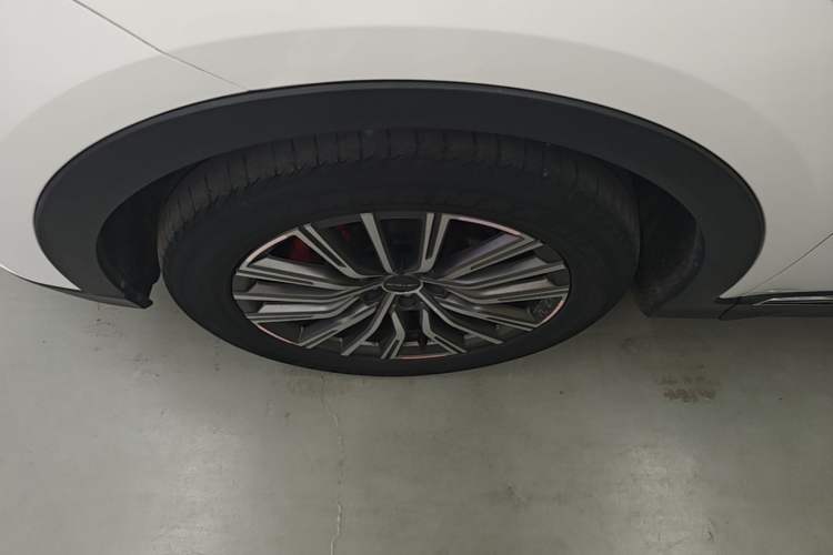 Used JETOUR X70 PLUS 2023 1.5T DCT Brave PLUS 5-Seater Left Front Wheel Hub