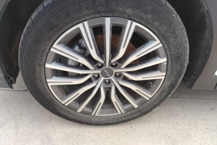 Used JETOUR X70 PLUS 2023 1.5T DCT Brave PLUS 5-Seater Left Front Wheel Hub