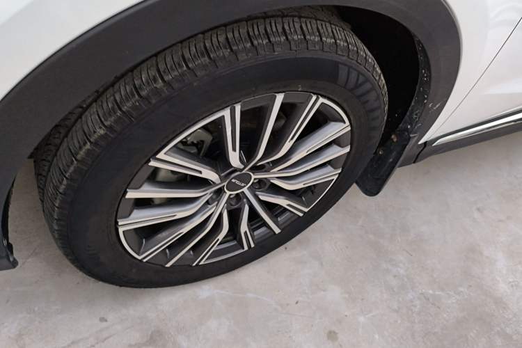 Used JETOUR X70 PLUS 2023 1.5T CVT Ziqiang MAX 5-Seater Left Front Wheel Hub