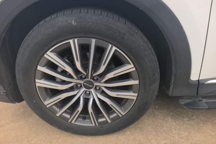 Used JETOUR X70 PLUS 2023 1.5T DCT Ziqiang PRO 7-Seater Left Front Wheel Hub