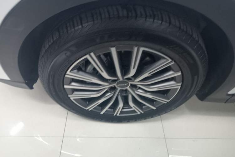Used JETOUR X70 PLUS 2023 1.5T DCT Brave PLUS 5-Seater Left Front Wheel Hub