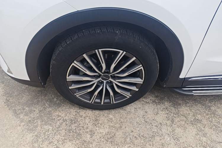 Used JETOUR X70 PLUS 2023 1.5T DCT Ziqiang PRO 5-Seater Left Front Wheel Hub