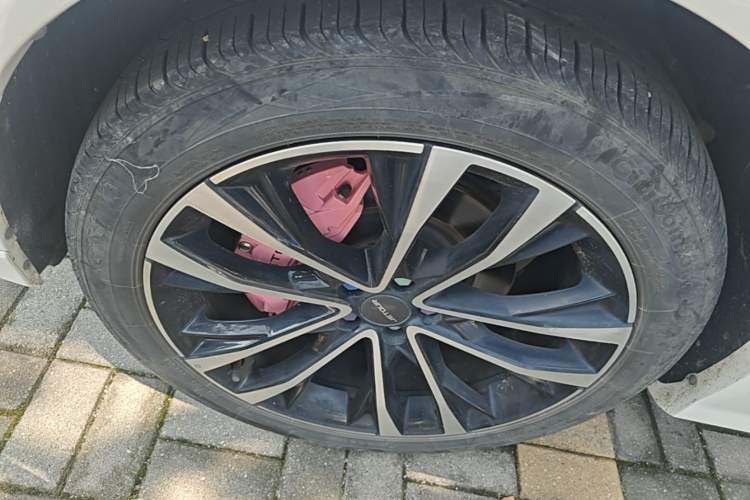 Used JETOUR X70 PLUS 2023 1.6T DCT Stronger PRO 5-Seater Left Front Wheel Hub
