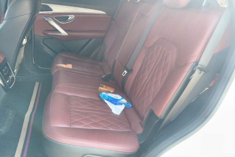 Used JETOUR X70 PLUS 2023 1.5T DCT Brave PLUS 7-Seater Left Rear Seat
