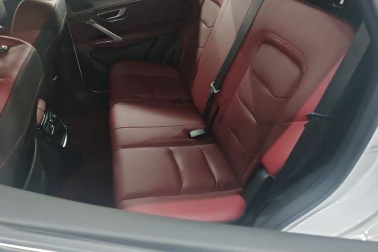 Used JETOUR X70 PLUS 2023 1.5T CVT Ziqiang MAX 7-Seater Left Rear Seat