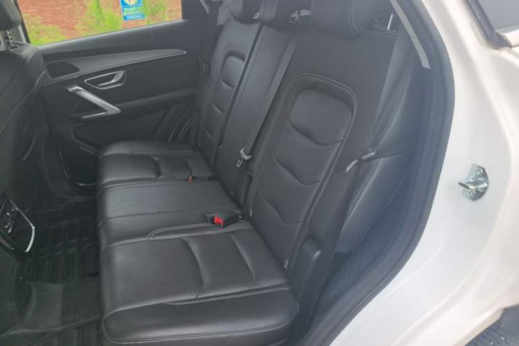 Used JETOUR X70 PLUS 2023 1.5T DCT Ziqiang PRO 7-Seater Left Rear Seat
