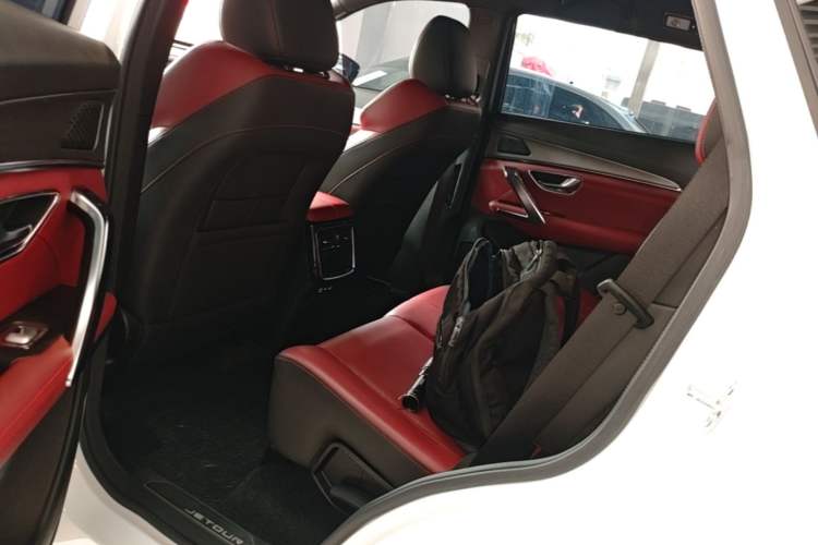 Used JETOUR X70 PLUS 2023 1.6T DCT Stronger PLUS 5-seater Left Rear Seat