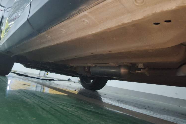 Used JETOUR X70 PLUS 2023 1.5T DCT Ziqiang PRO 7-Seater Left Side Sill