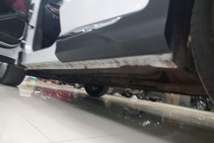 Used JETOUR X70 PLUS 2023 1.5T DCT Ziqiang PRO+ 5-Seater Left Side Sill