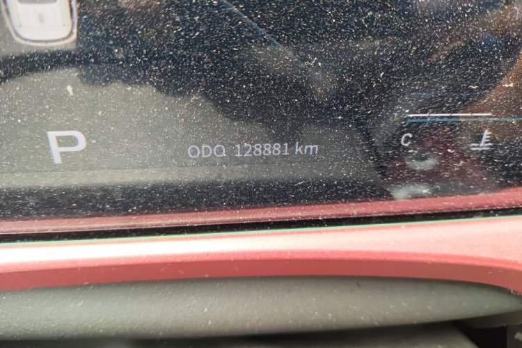 Used JETOUR X70 PLUS 2023 1.5T DCT Brave PLUS 7-Seater Odometer Close Up