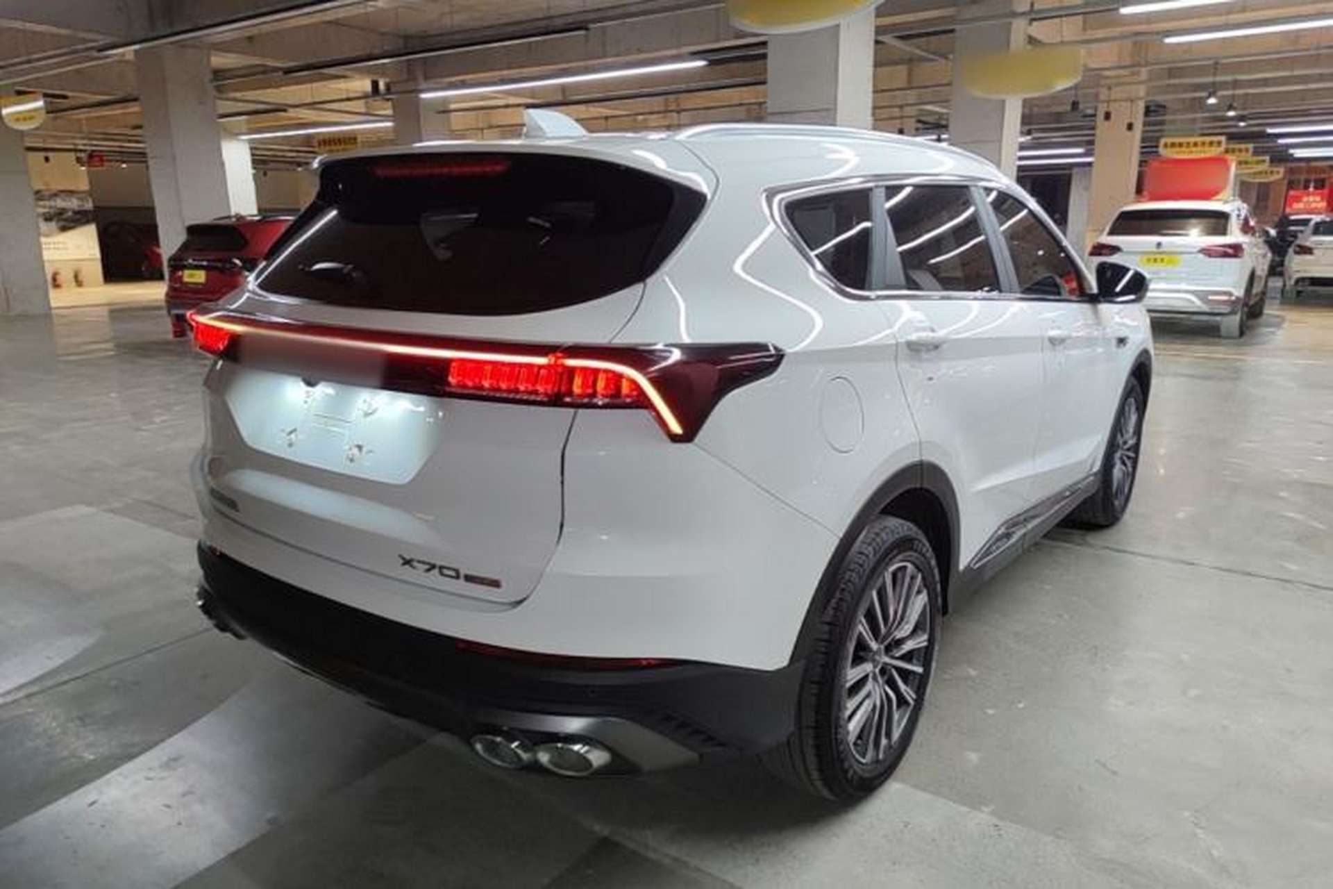 Used JETOUR X70 PLUS 2023 1.5T DCT Brave PLUS 5-Seater Rear Right 45 Deg