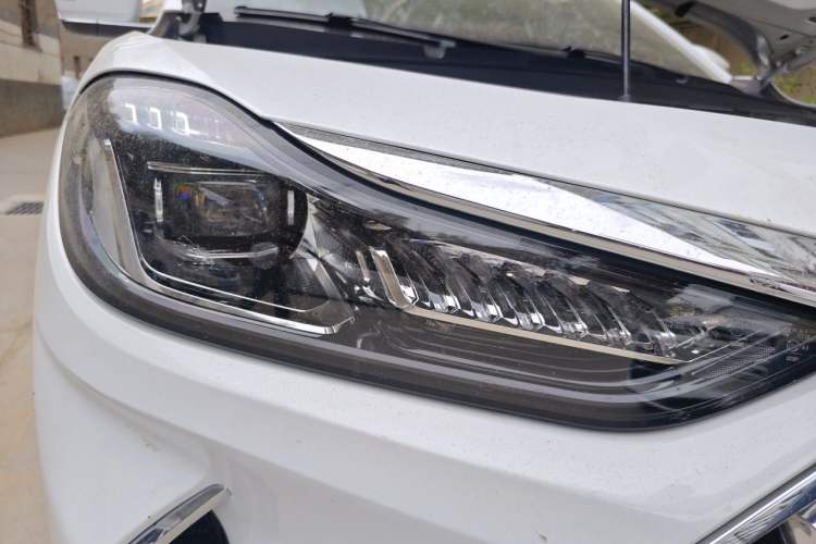 Used JETOUR X70 PLUS 2023 1.5T Manual Warrior PRO 5-Seater Right Front Headlight