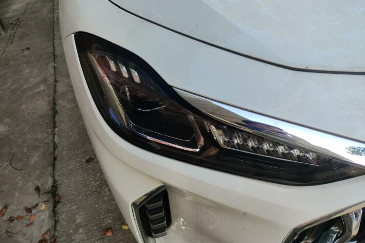 Used JETOUR X70 PLUS 2023 1.5T DCT Brave PLUS 7-Seater Right Front Headlight