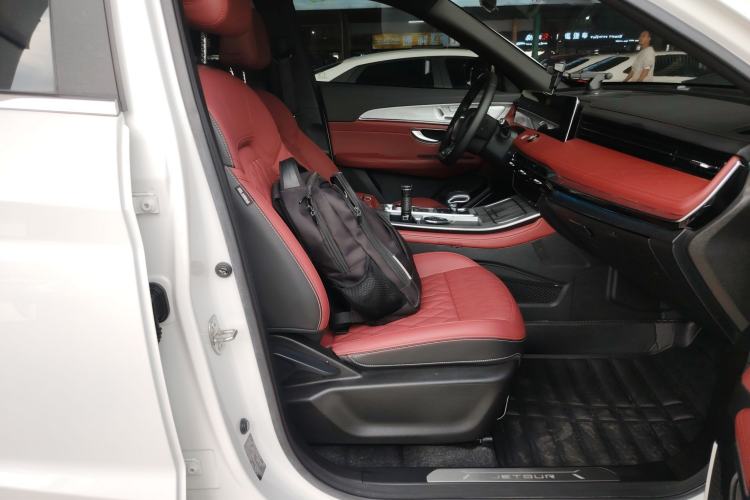 Used JETOUR X70 PLUS 2023 1.5T DCT Brave PLUS 7-Seater Right Front Seat