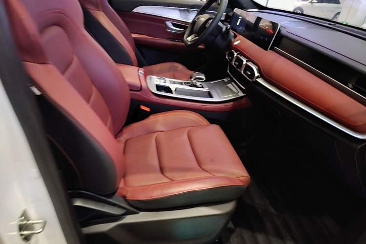 Used JETOUR X70 PLUS 2023 1.5T DCT Ziqiang PRO+ 7-Seater Right Front Seat