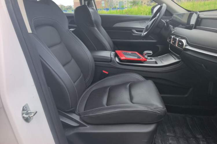 Used JETOUR X70 PLUS 2023 1.5T DCT Ziqiang PRO 7-Seater Right Front Seat