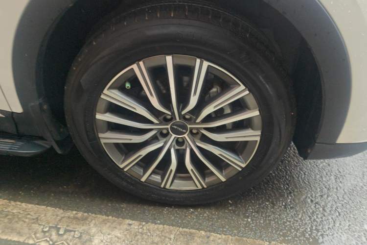 Used JETOUR X70 PLUS 2023 1.5T DCT Brave PLUS 5-Seater Right Front Wheel Hub