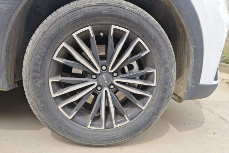 Used JETOUR X70 PLUS 2023 1.5T Manual Warrior PRO 5-Seater Right Front Wheel Hub