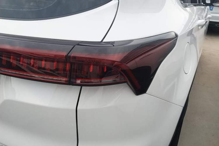 Used JETOUR X70 PLUS 2023 1.5T DCT Ziqiang PRO+ 7-Seater Right Rear Taillight