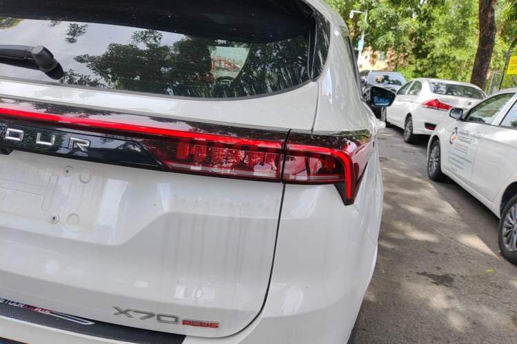 Used JETOUR X70 PLUS 2023 1.6T DCT Stronger PRO 7-Seater Right Rear Taillight