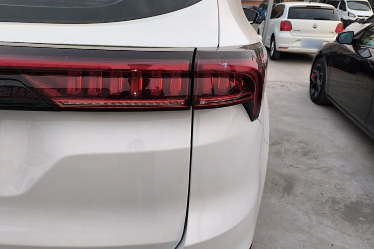 Used JETOUR X70 PLUS 2023 1.5T CVT Ziqiang MAX 5-Seater Right Rear Taillight