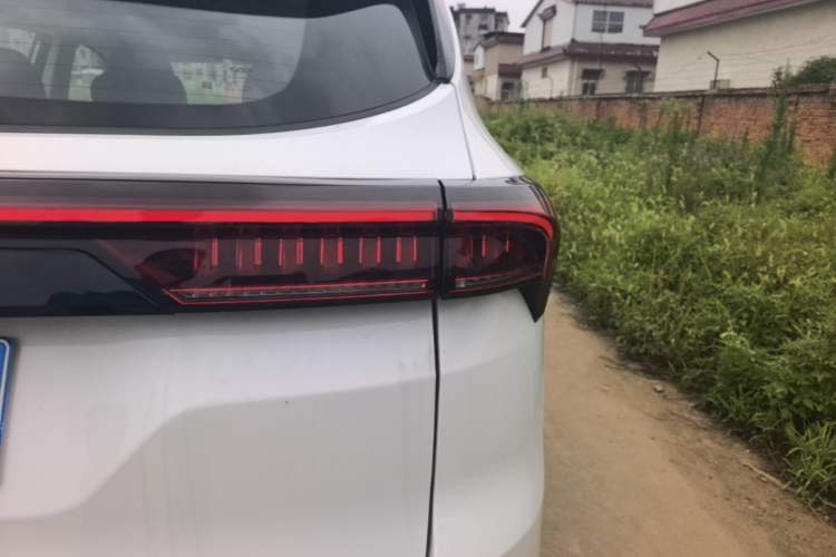 Used JETOUR X70 PLUS 2023 1.5T DCT Ziqiang PRO 7-Seater Right Rear Taillight