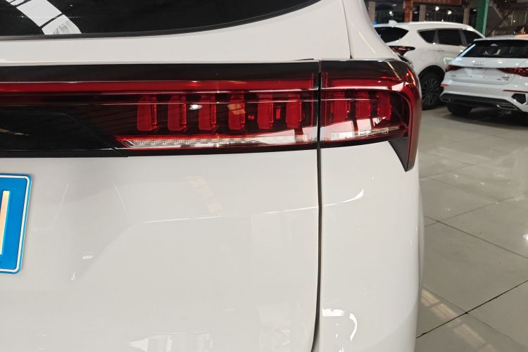 Used JETOUR X70 PLUS 2023 1.5T DCT Brave PLUS 7-Seater Right Rear Taillight