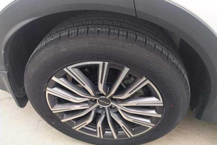 Used JETOUR X70 PLUS 2023 1.5T DCT Ziqiang PRO+ 7-Seater Right Rear Wheel Hub