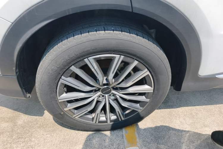 Used JETOUR X70 PLUS 2023 1.5T DCT Ziqiang PRO+ 5-Seater Right Rear Wheel Hub