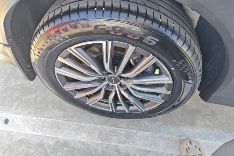Used JETOUR X70 PLUS 2023 1.5T DCT Brave PLUS 7-Seater Right Rear Wheel Hub