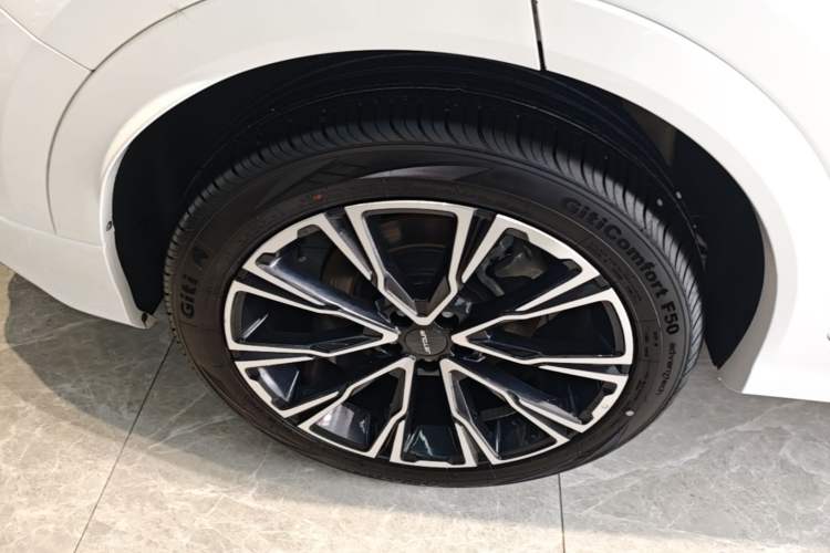 Used JETOUR X70 PLUS 2023 1.6T DCT Stronger PLUS 5-seater Right Rear Wheel Hub