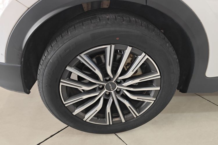 Used JETOUR X70 PLUS 2023 1.5T DCT Brave PLUS 7-Seater Right Rear Wheel Hub