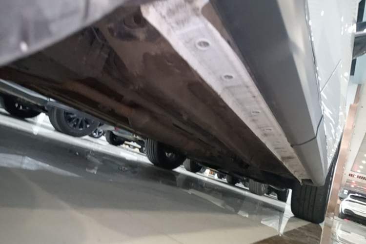 Used JETOUR X70 PLUS 2023 1.5T DCT Ziqiang PRO+ 5-Seater Right Side Sill
