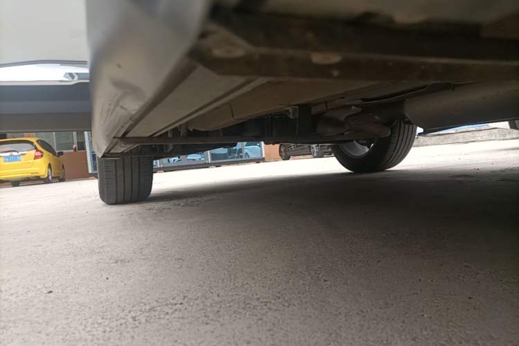 Used JETOUR X70 PLUS 2023 1.5T DCT Brave PLUS 7-Seater Right Side Sill